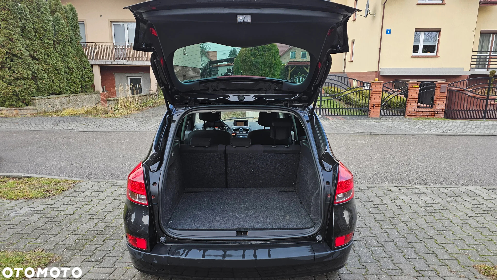 Renault Clio TCe 100 Grandtour Night and Day - 14