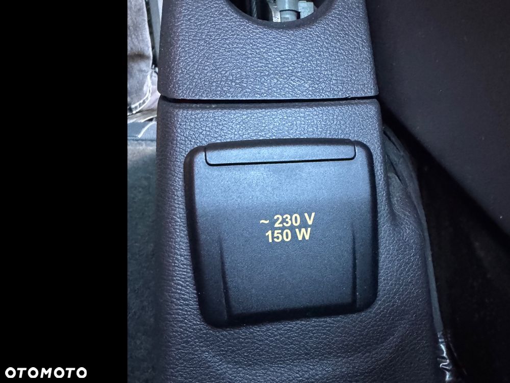 Ford Tourneo Custom - 16