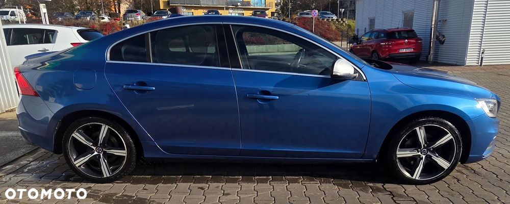 Volvo S60 D4 Drive-E R-Design Momentum - 3