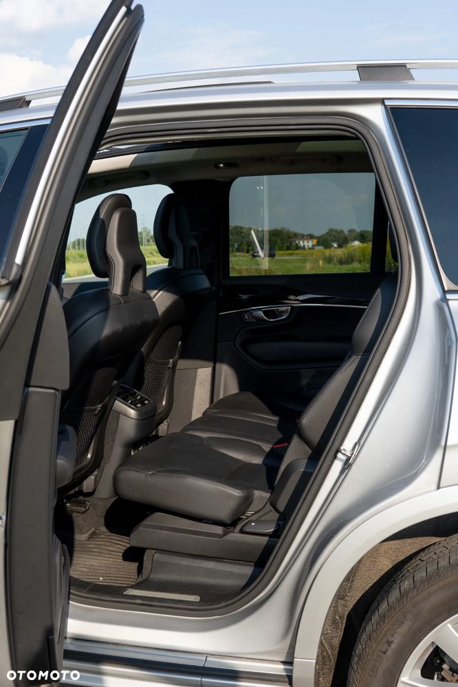 Volvo XC 90 T5 AWD Geartronic Momentum - 21