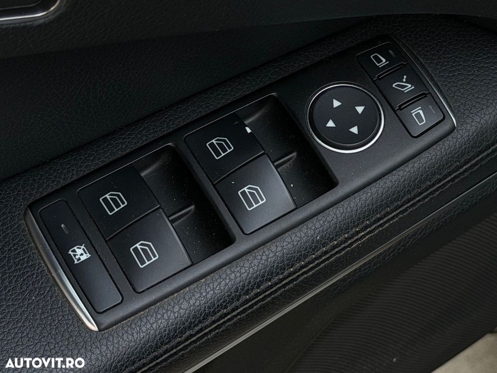 Mercedes-Benz E 220 CDI 7G-TRONIC Avantgarde - 19