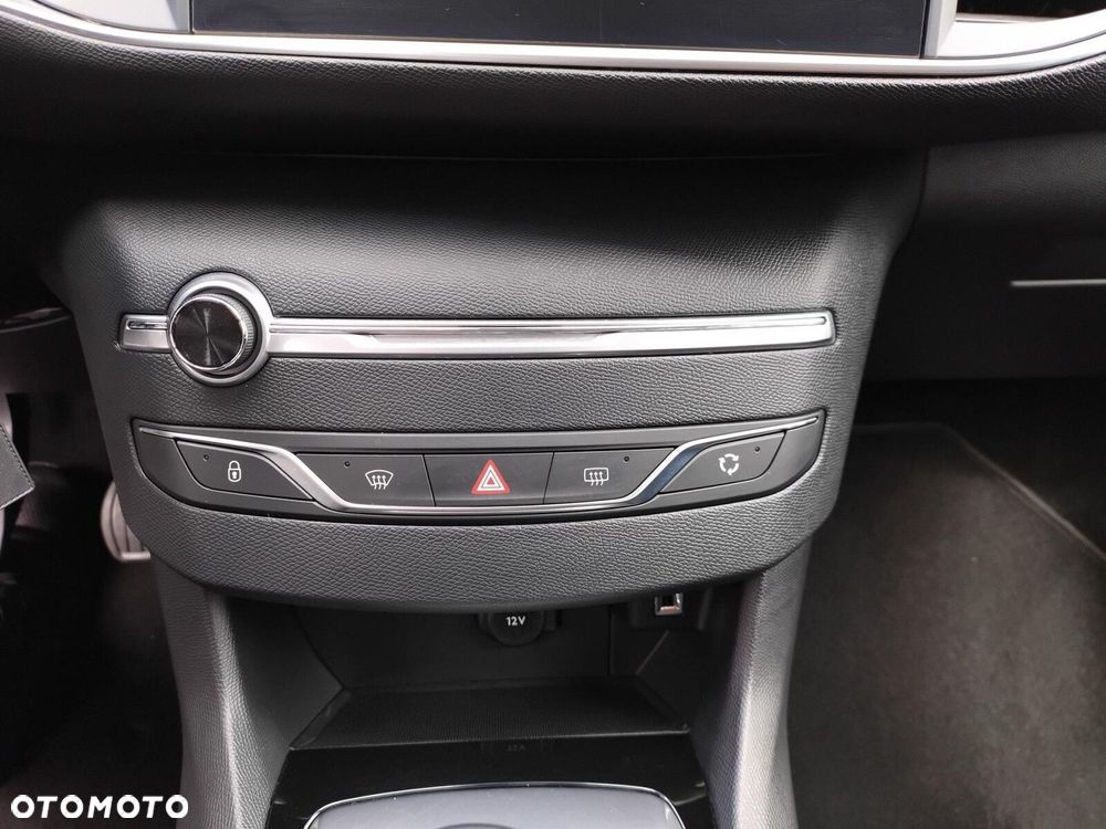 Peugeot 308 - 22