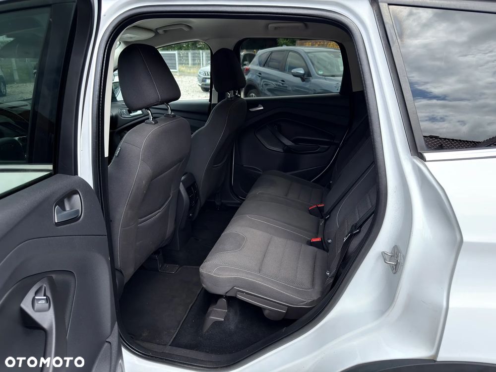 Ford Kuga 2.0 TDCi 2x4 SYNC - 17