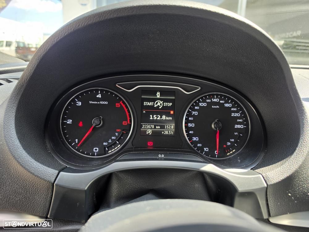 Audi A3 Limousine 1.6 TDI S-line - 25