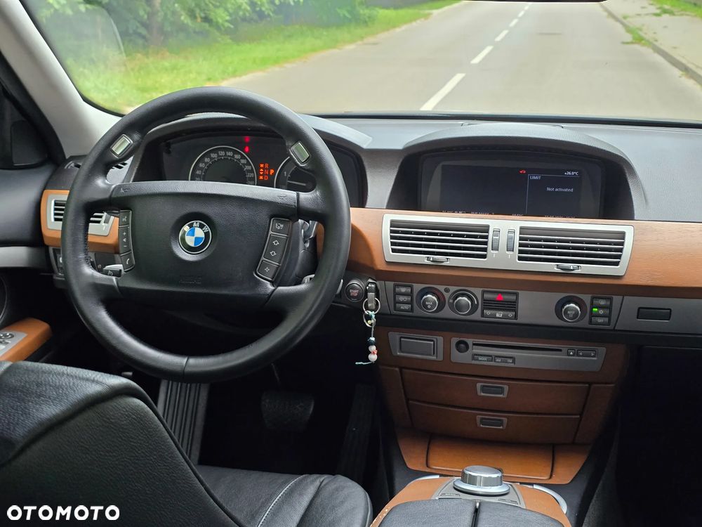BMW Seria 7 730d - 27