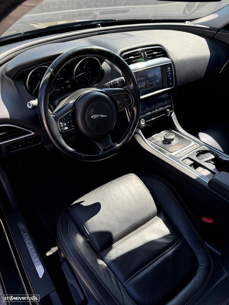 Jaguar XE 2.0 D Prestige Aut. - 6