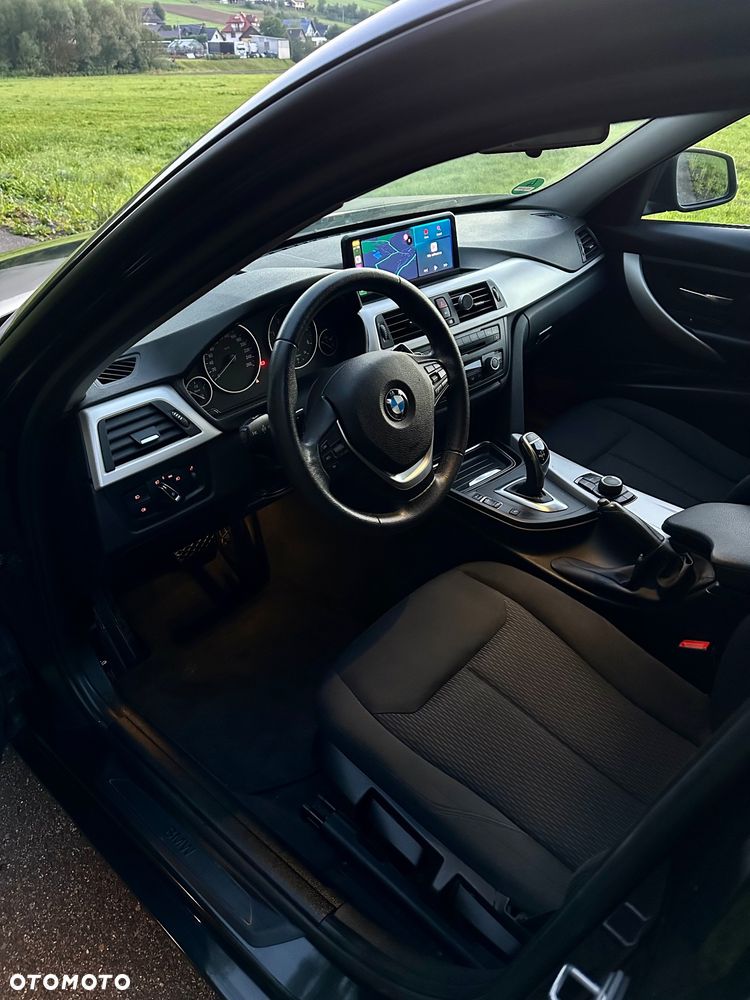 BMW Seria 3 320d xDrive Luxury Line - 9