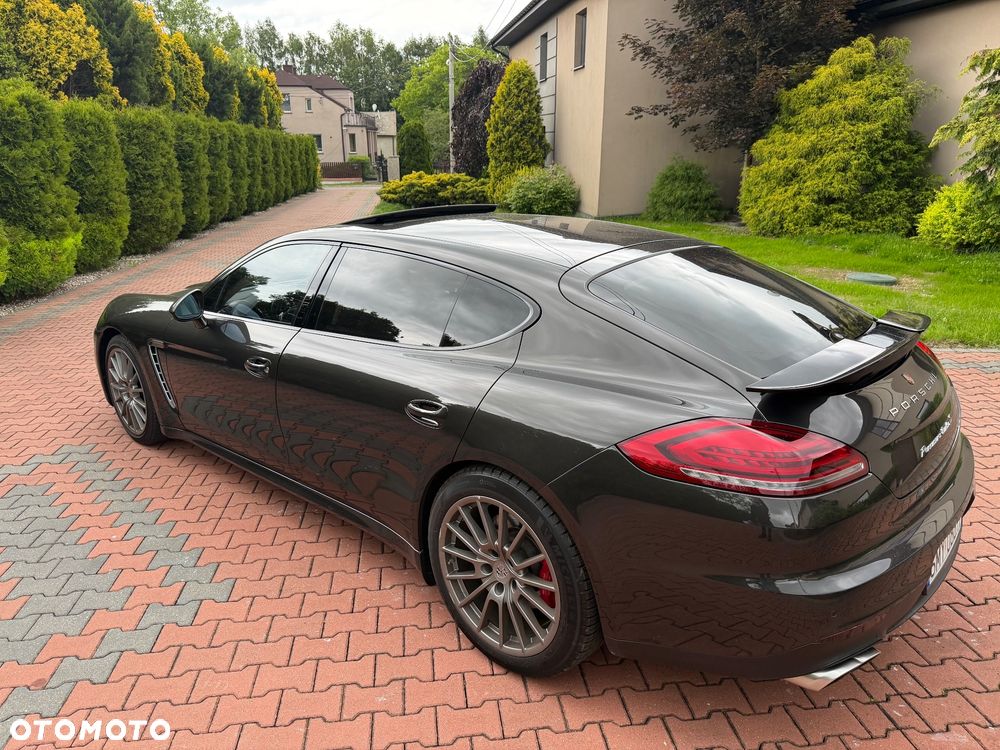 Porsche Panamera Turbo Executive - 8