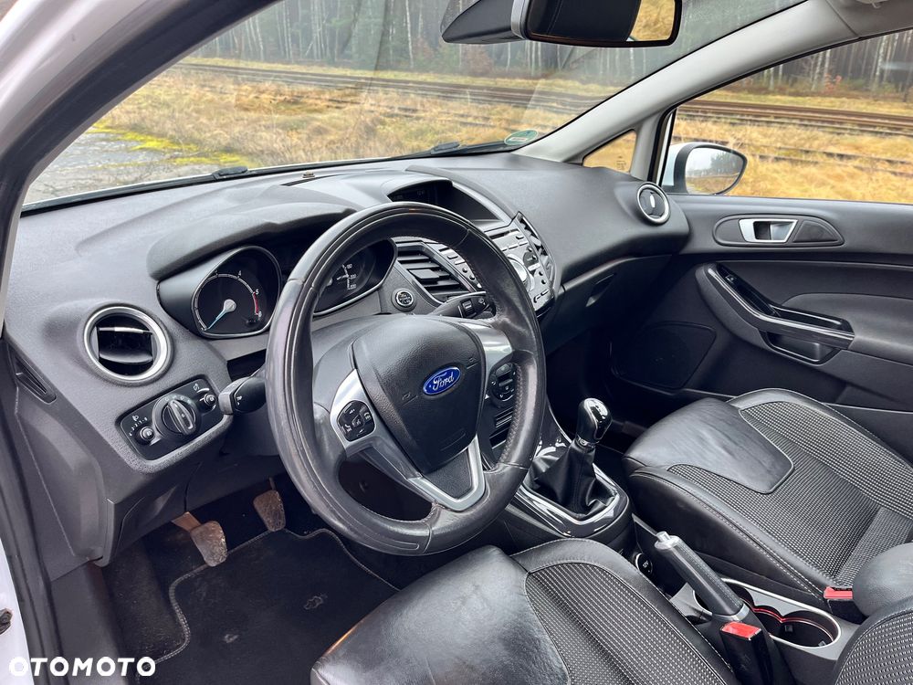 Ford Fiesta 1.6 TDCi Titanium - 17