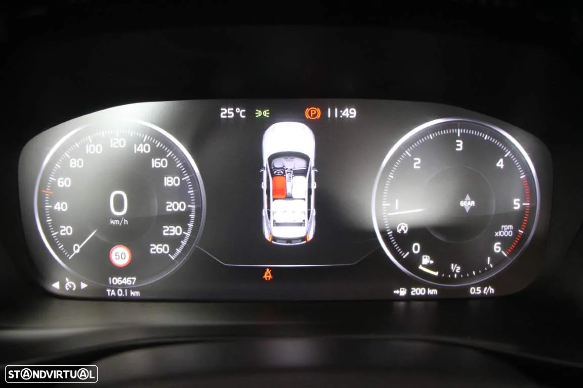 Volvo XC 40 2.0 D3 Momentum Plus - 8