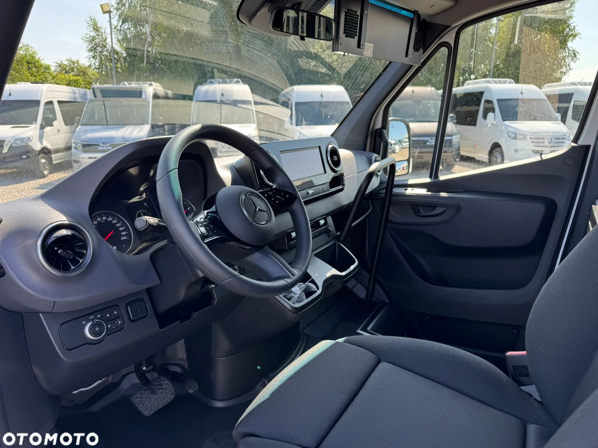 Mercedes-Benz Sprinter 519 - 7