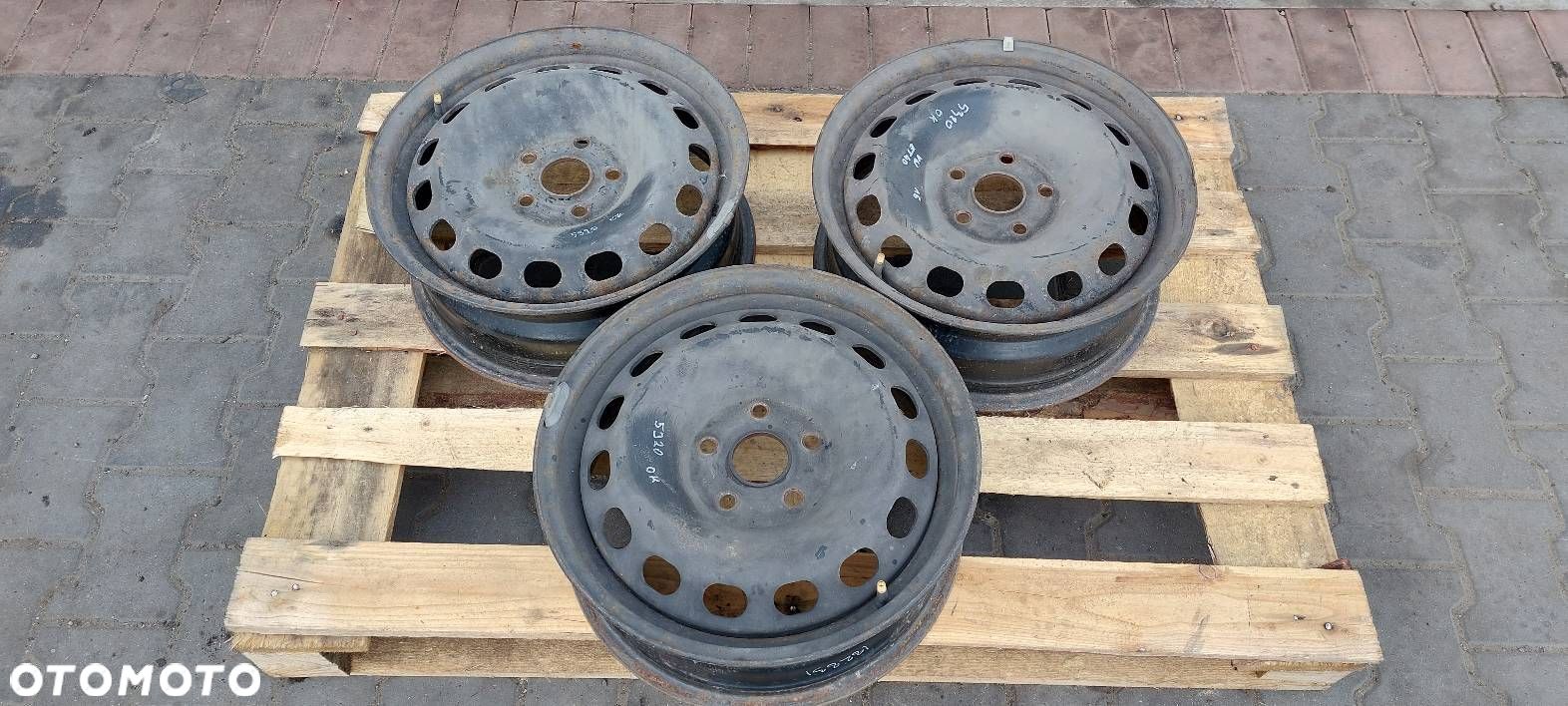 FELGA STALOWA AUDI A6 C5 5X112 6J - 1