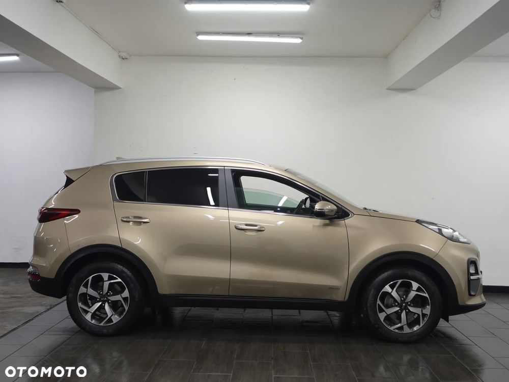 Kia Sportage 1.6 CRDI AWD SPIRIT - 9