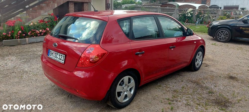 Kia Ceed 1.4 Comfort - 8