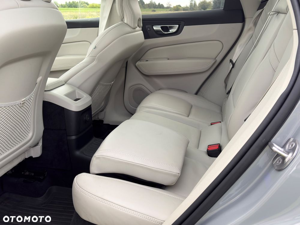 Volvo XC 60 - 28