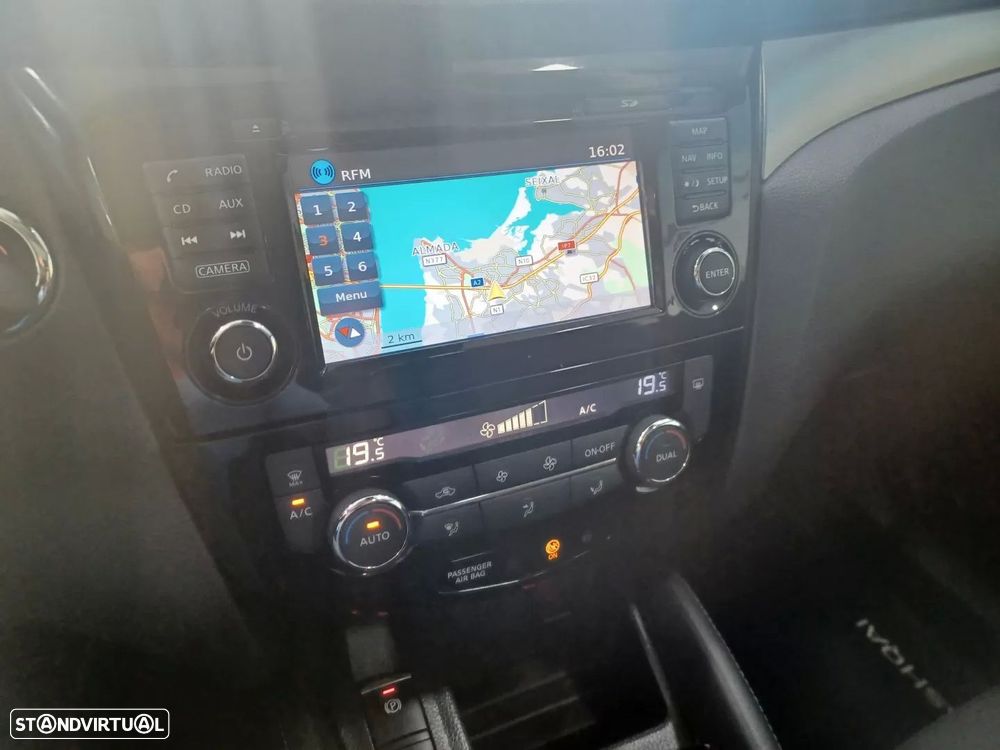 Nissan Qashqai 1.5 dCi N-Connecta J18 - 18