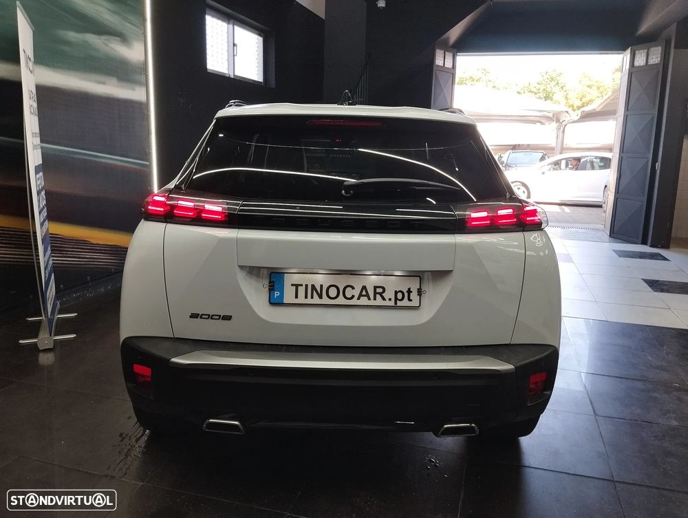 Peugeot 2008 1.2 PureTech Allure EAT8 - 6