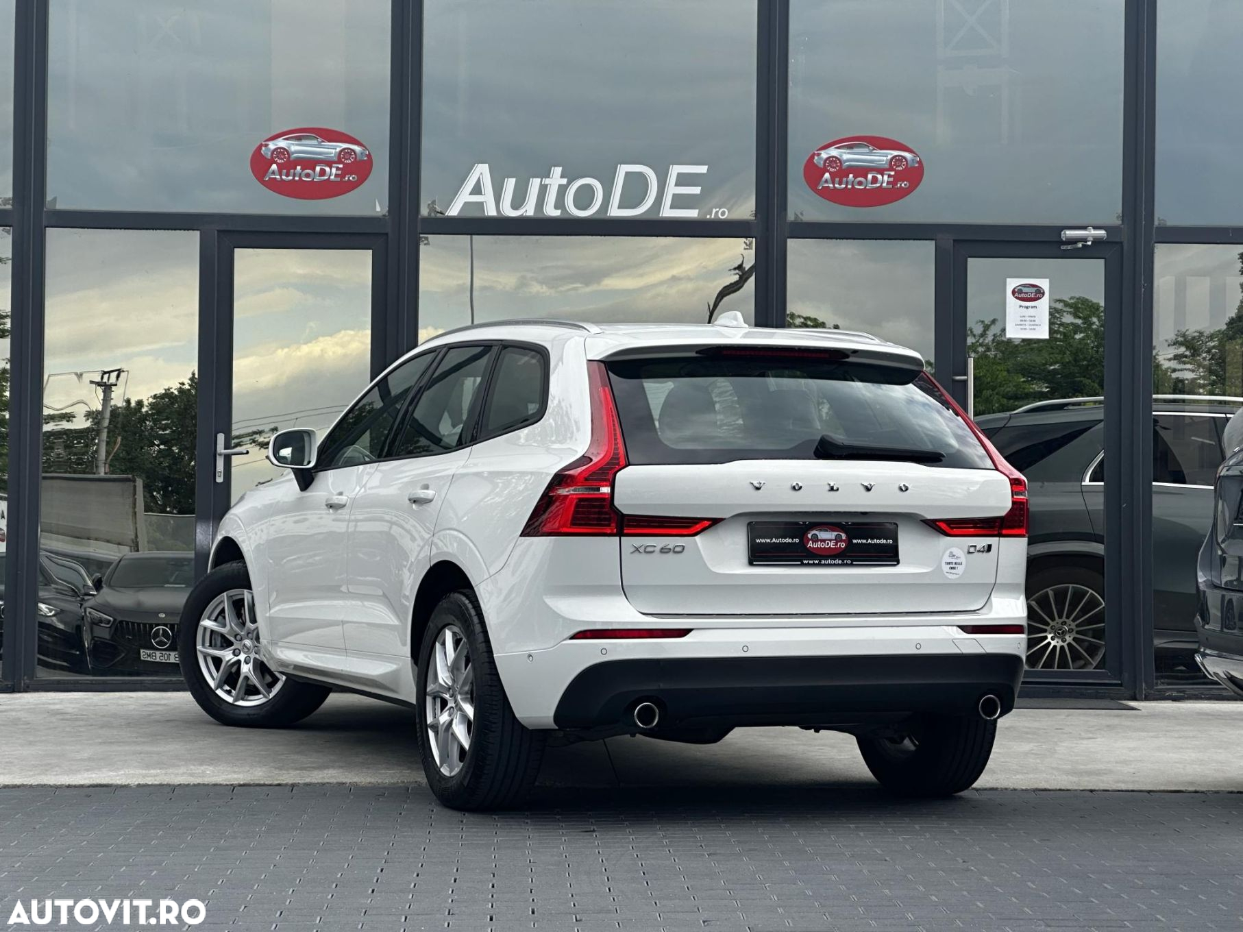 Volvo XC 60 - 4