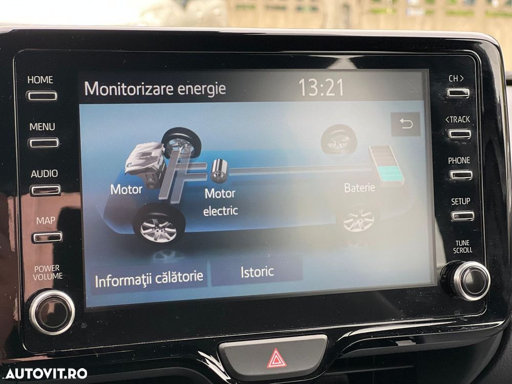 Toyota Yaris Cross 1.5 VVT-i HSD 4x2 Dynamic - 29