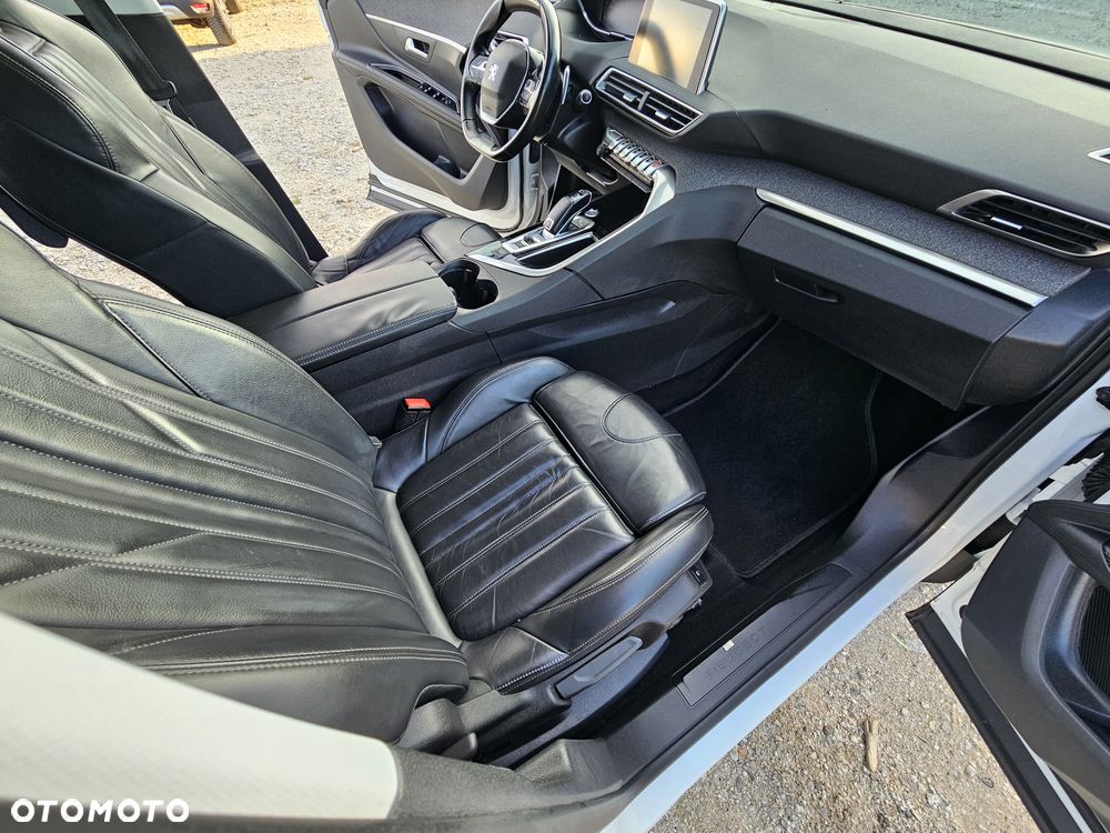Peugeot 5008 - 31