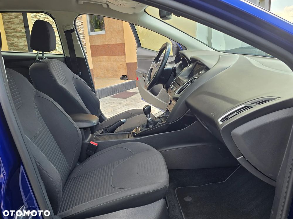 Ford Focus 2.0 TDCi Titanium ASS - 28