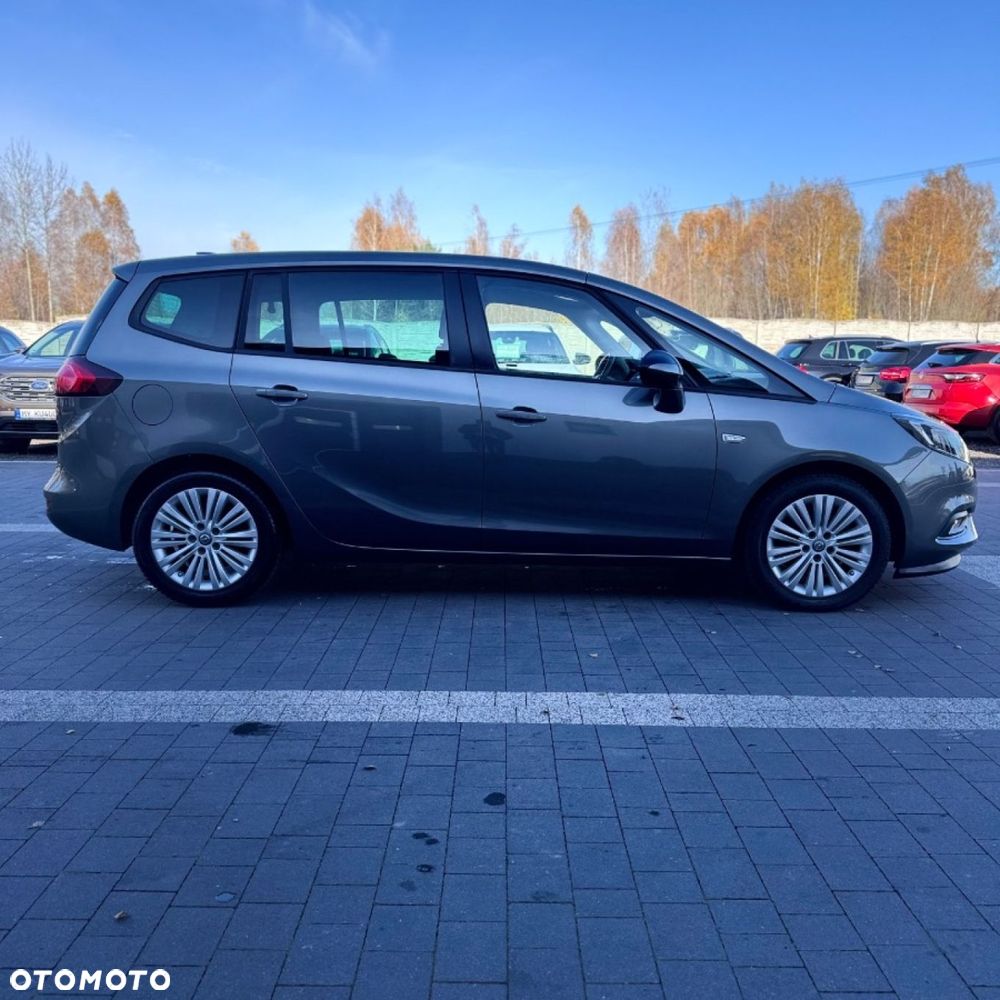 Opel Zafira - 10