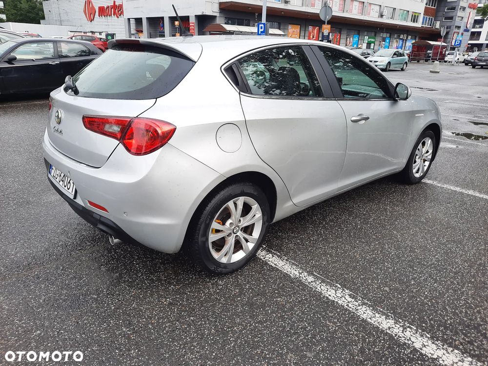Alfa Romeo Giulietta 2.0 JTDM 16V Turismo - 7