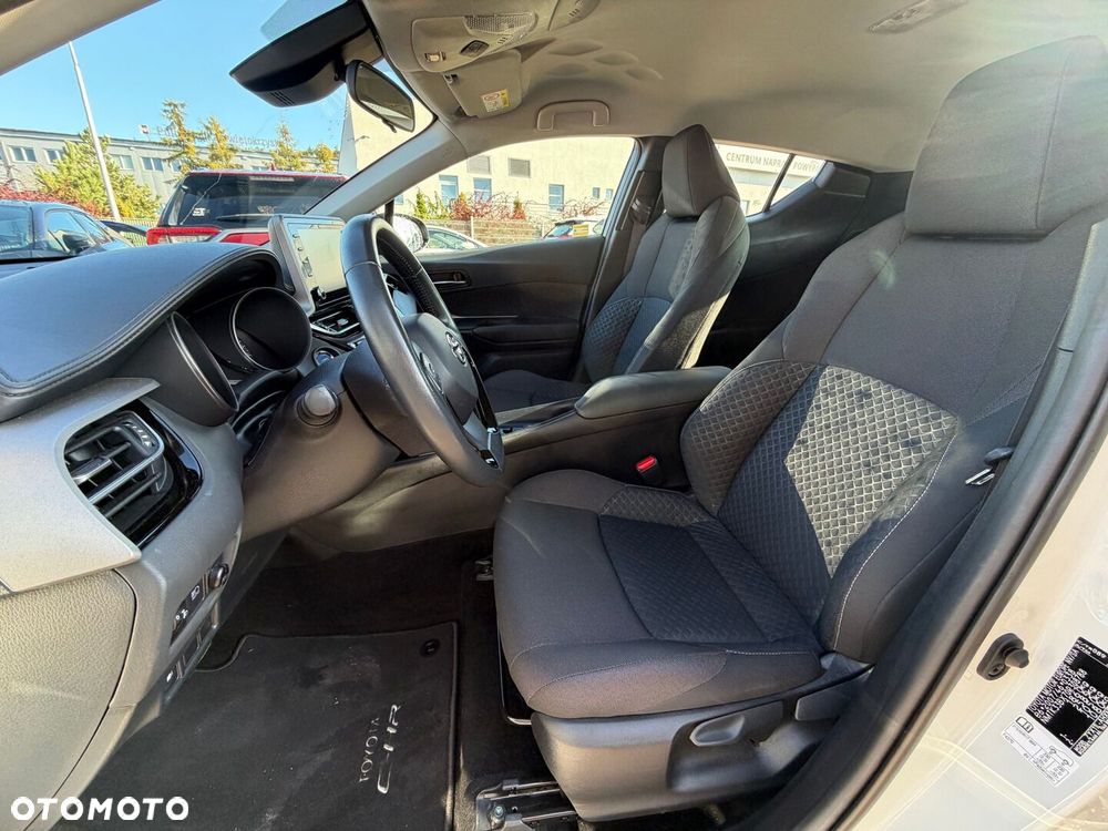 Toyota C-HR 2023