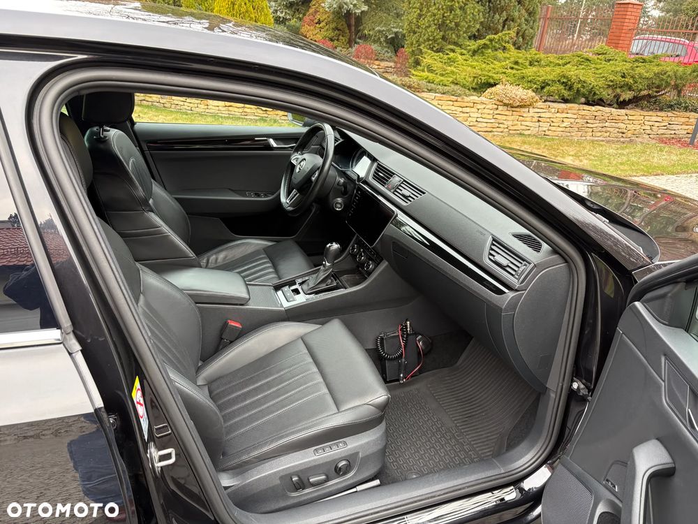 Skoda Superb 2.0 TDI 4x4 L&K DSG - 11
