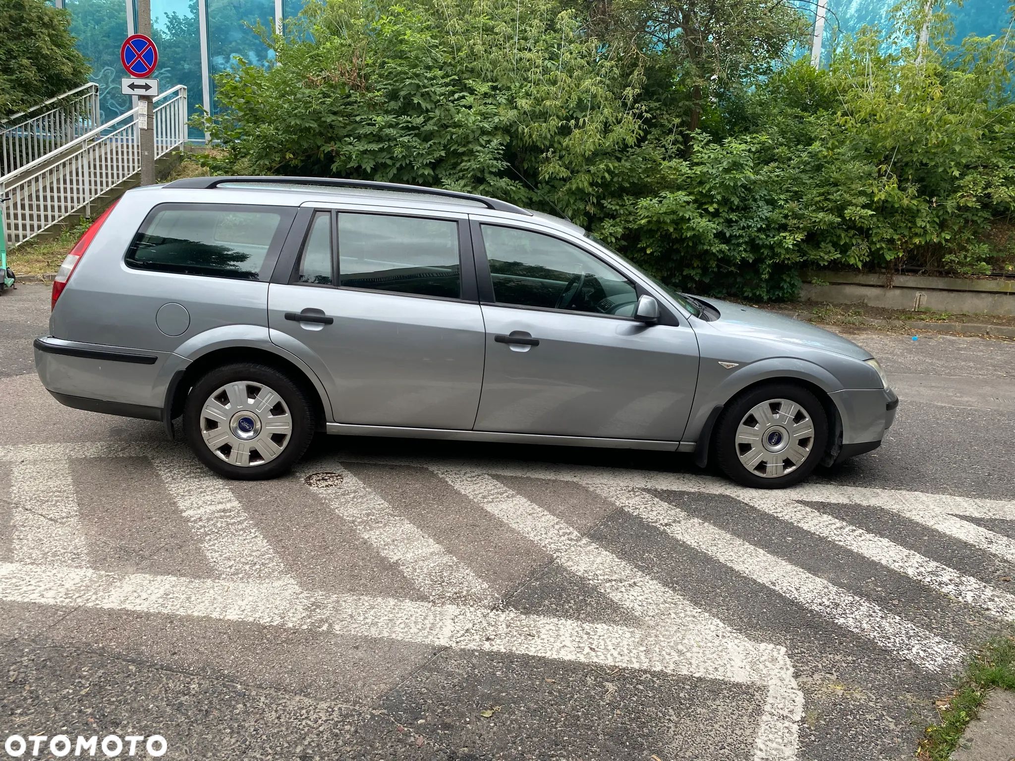 Ford Mondeo 1.8 Ambiente - 1
