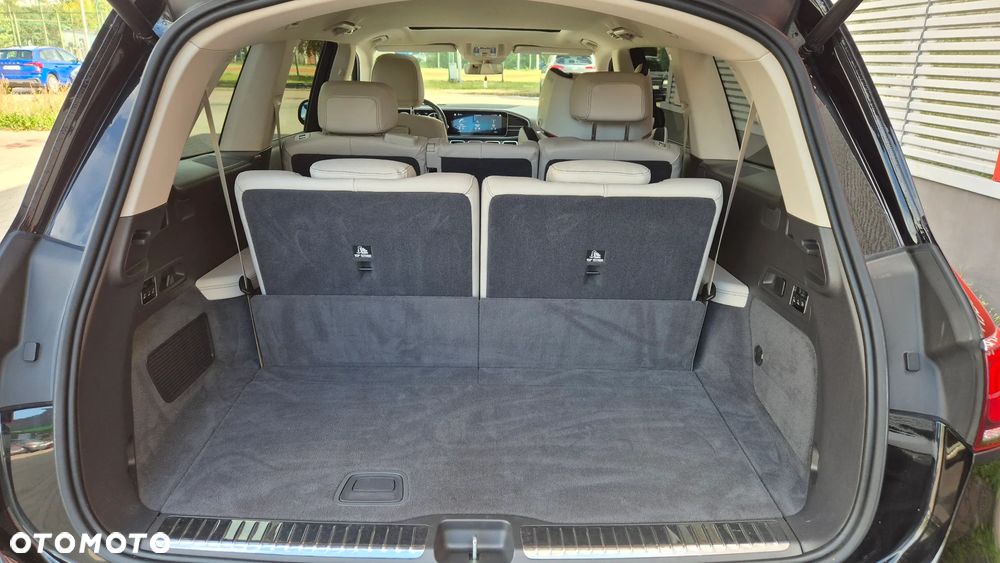 Mercedes-Benz GLS - 11