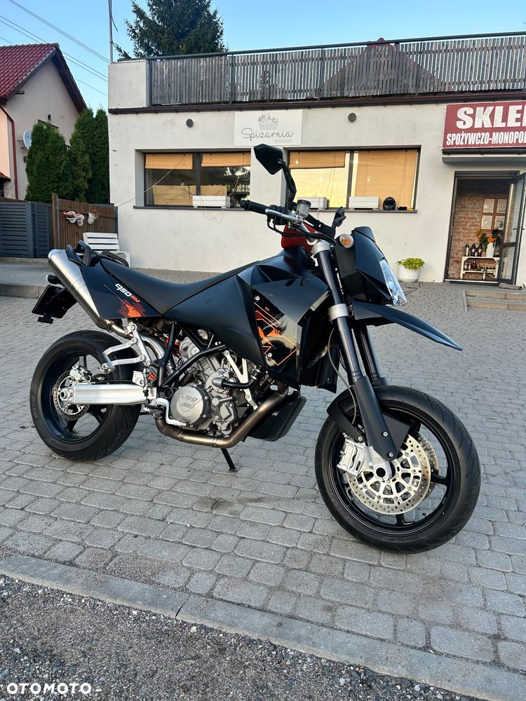 KTM LC 8