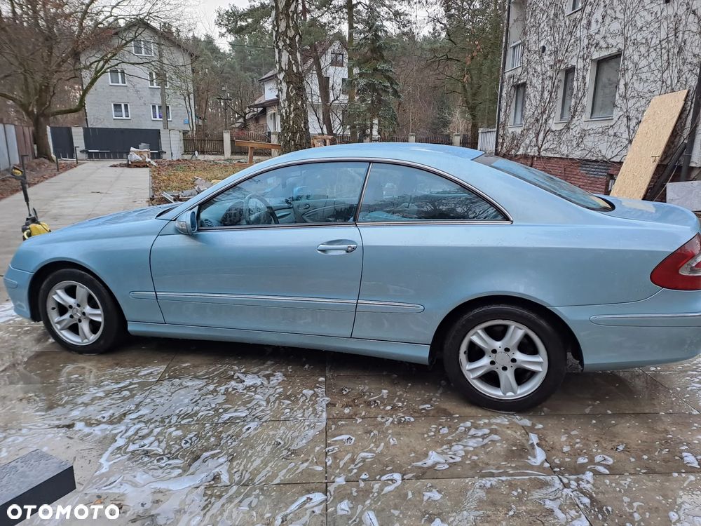 Mercedes-Benz CLK - 4