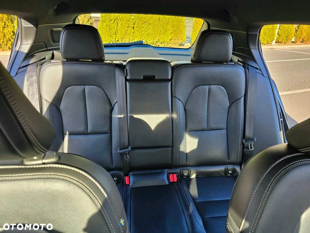 Volvo XC 40 T4 R-Design - 15