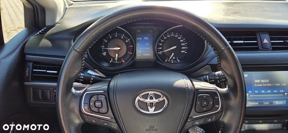 Toyota Avensis 1.8 Premium MS - 12