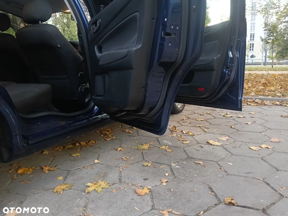 Ford Mondeo - 21
