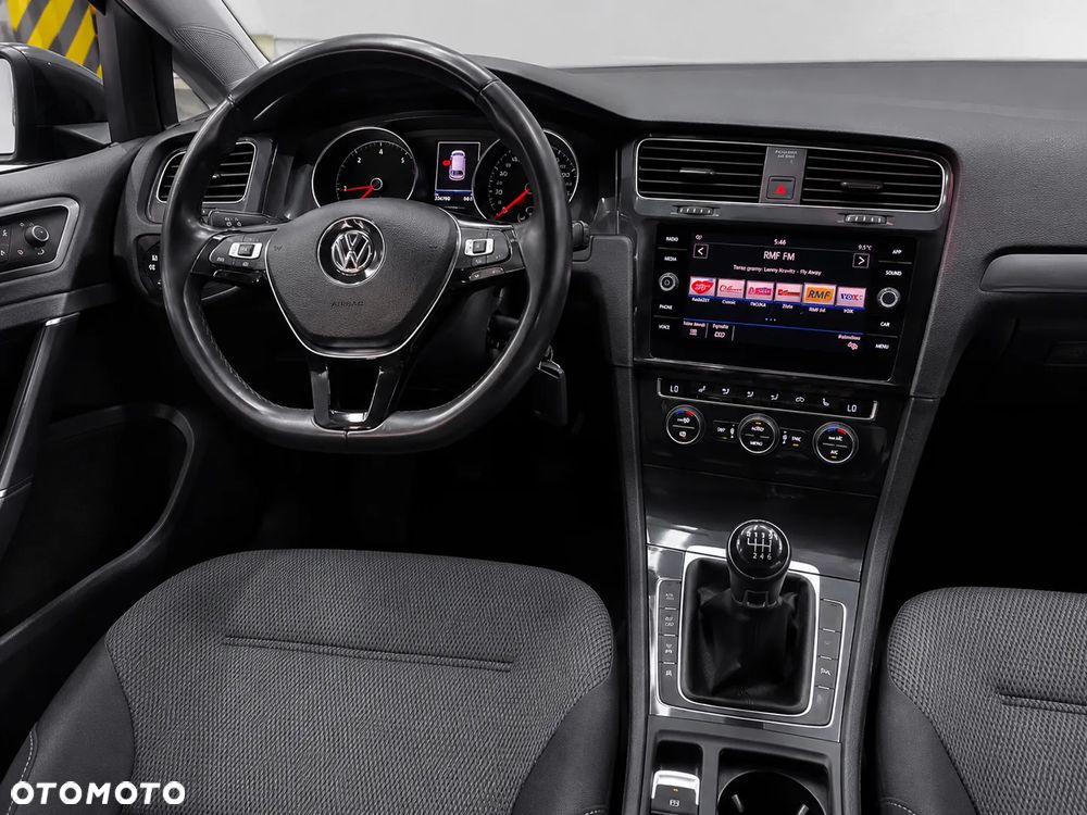 Volkswagen Golf 1.6 TDI BMT Comfortline - 5
