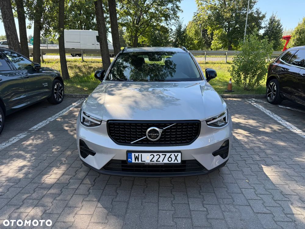Volvo XC 40 B3 Plus Dark - 2
