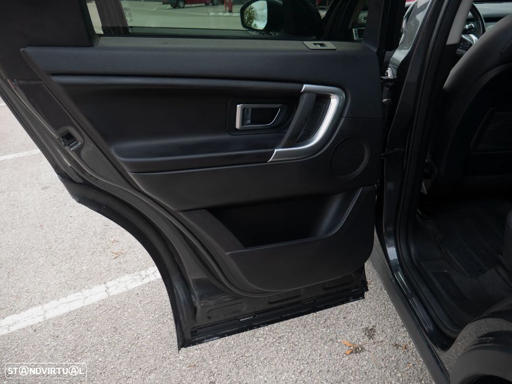 Land Rover Discovery Sport 2.0 TD4 SE - 14