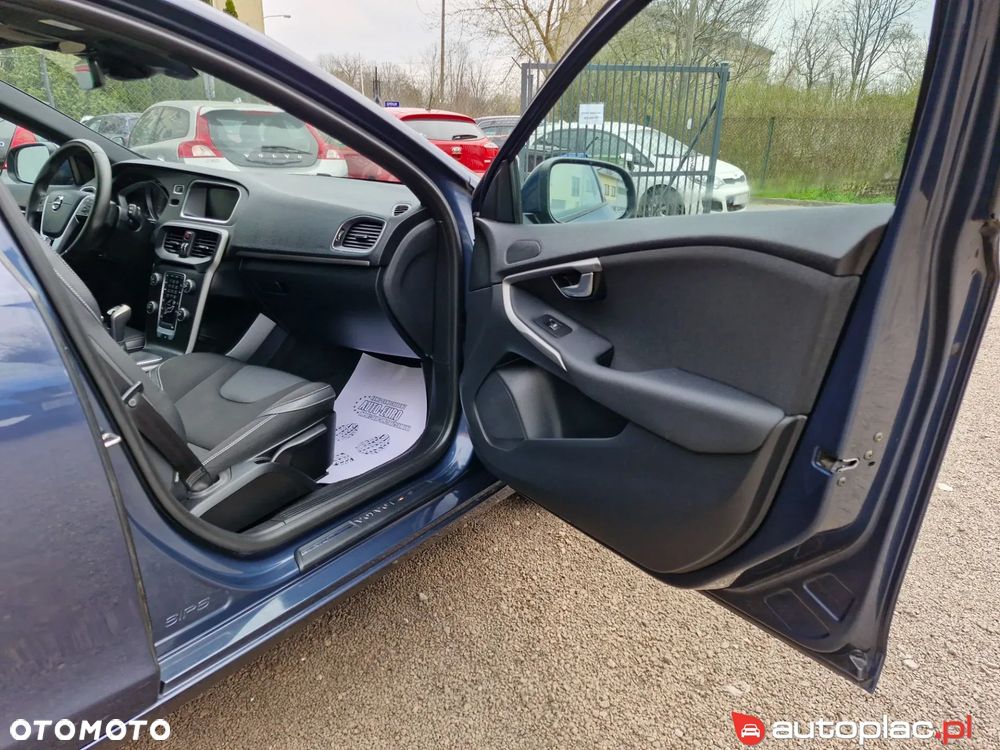 Volvo V40 D2 Momentum - 15