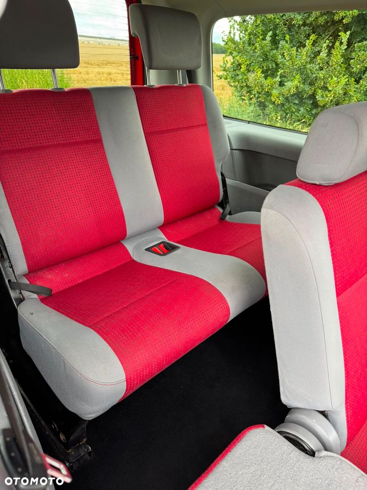 Volkswagen Caddy Maxi Life DSG - 12