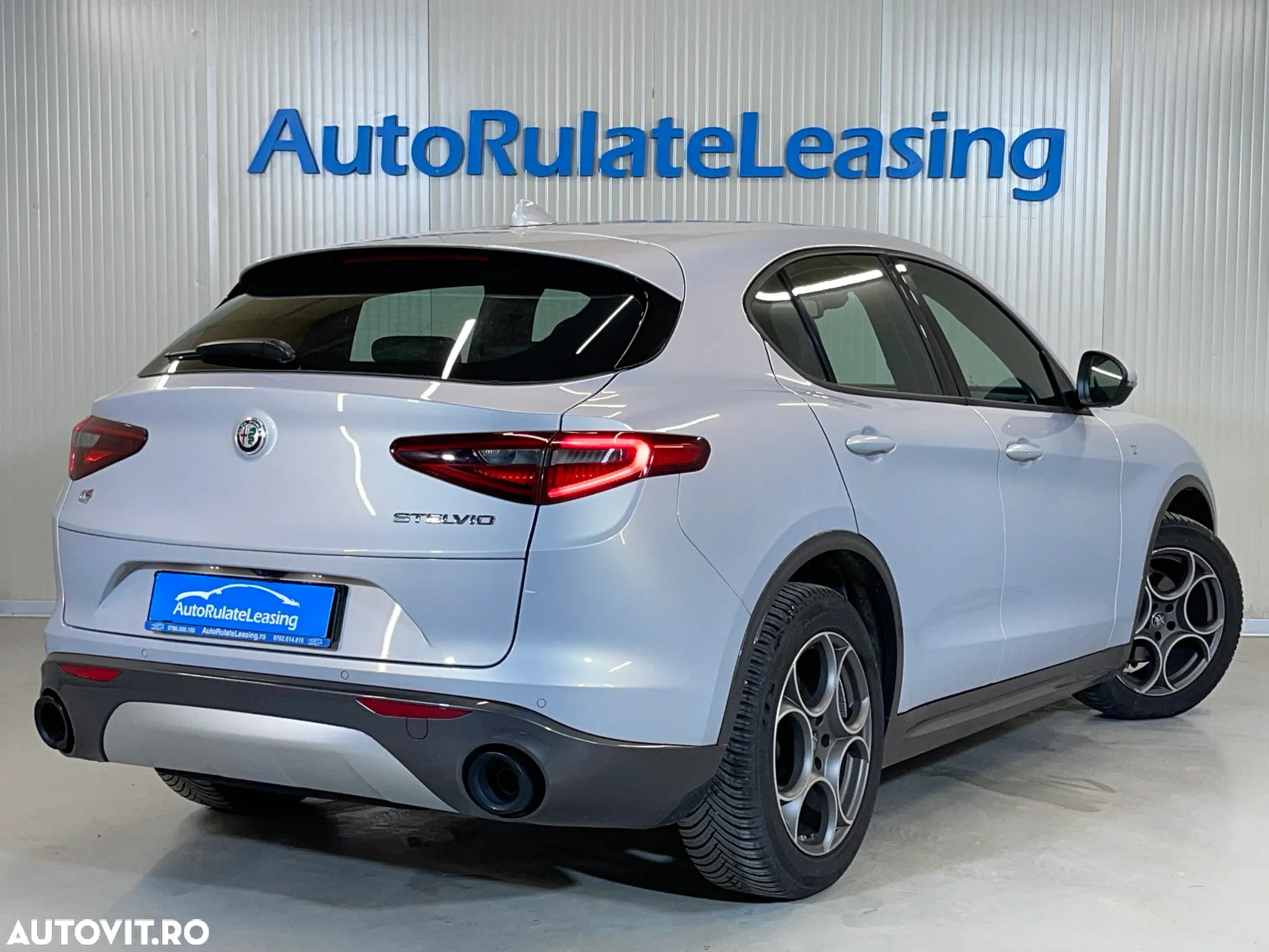 Alfa Romeo Stelvio 2.0 Turbo 16V AT8-Q4 Ti - 3