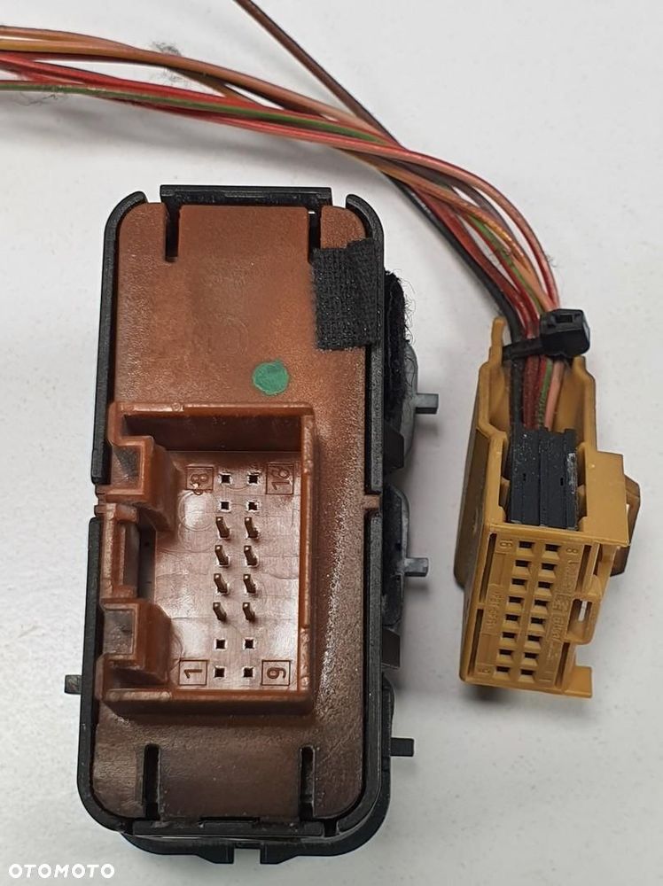 PANEL STEROWANIA PODGRZEWANIA SZYBY FOTELA SKODA CITIGO 1ST927137D - 4