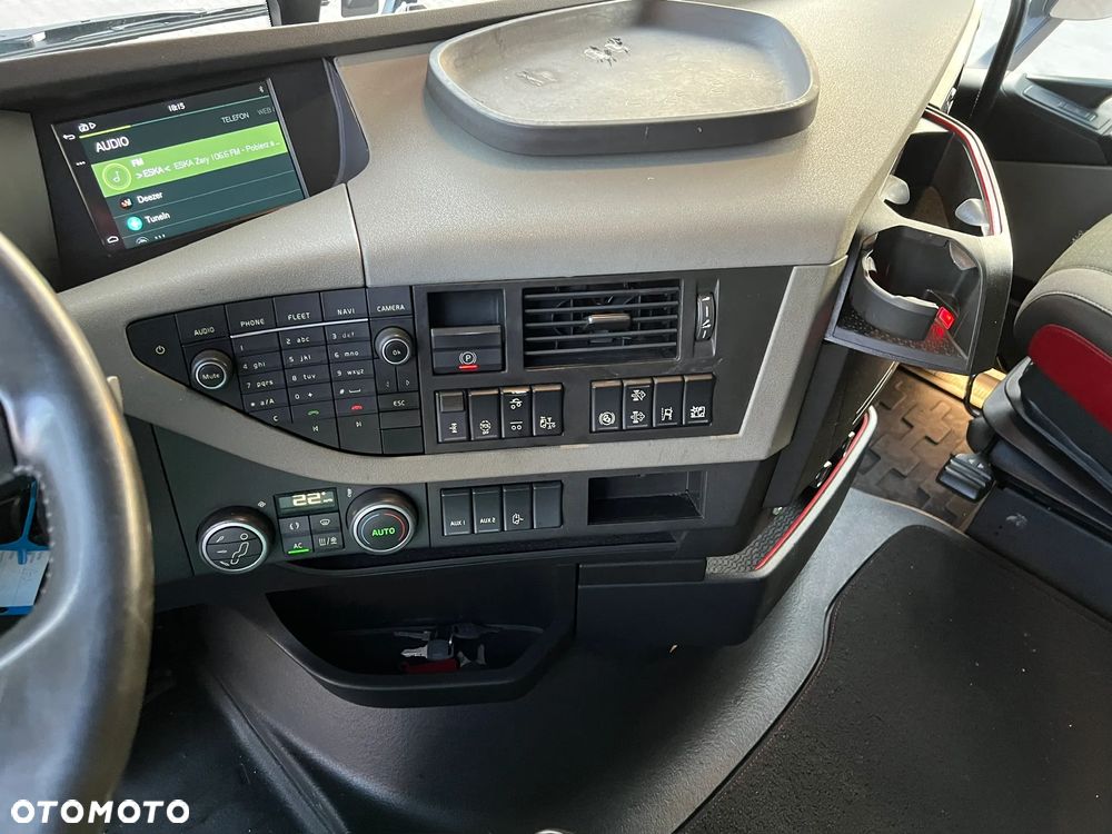 Volvo FH 460 Xenony Klimapostojowa winda Niemcy - 15