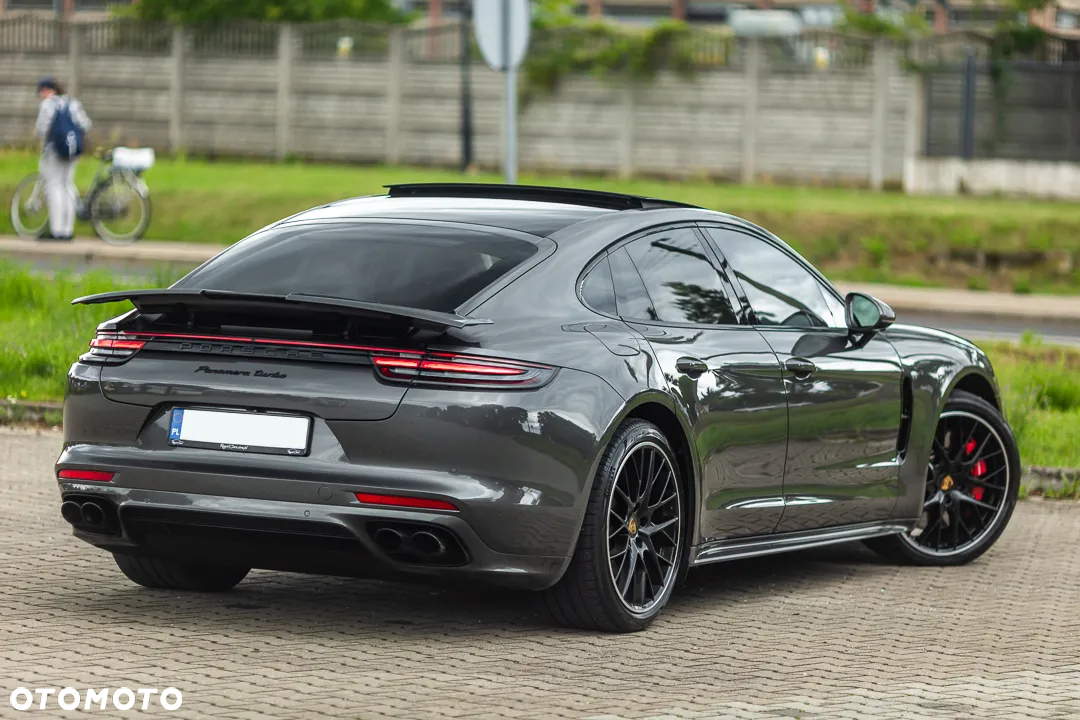 Porsche Panamera Turbo - 13