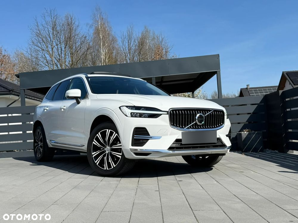 Volvo XC 60 T6 AWD Plug-in Hybrid Plus Bright - 2