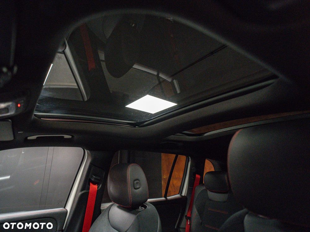 Mercedes-Benz GLB - 14