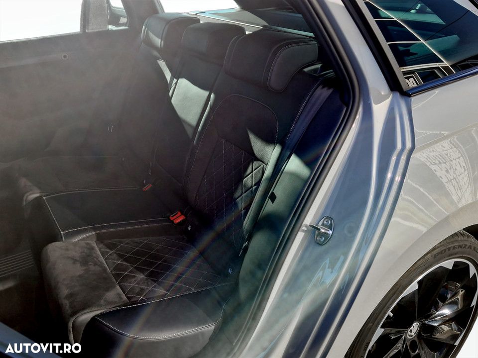 Skoda Superb 2.0 TDI DSG Sportline - 15