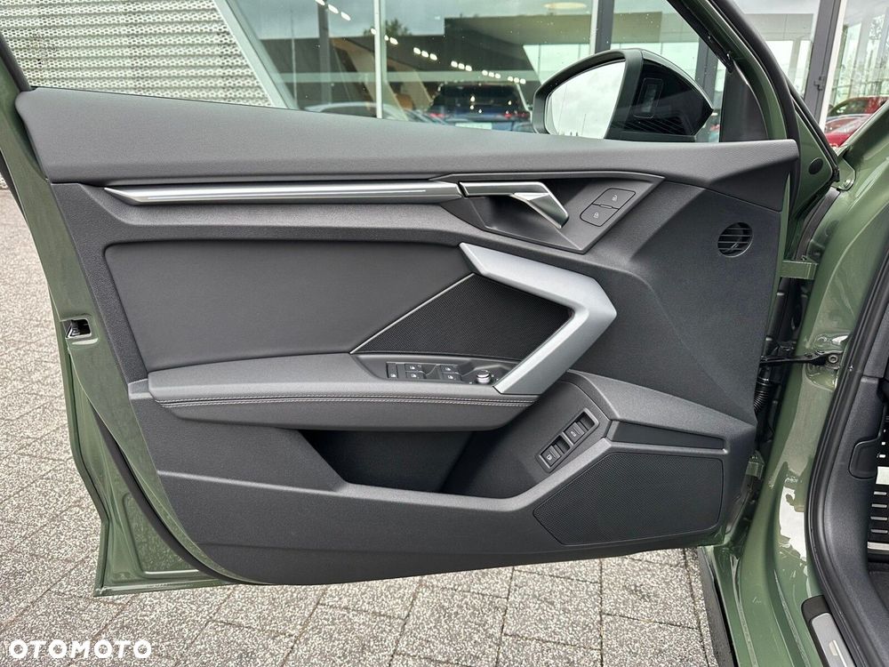 Audi A3 Sportback - 12