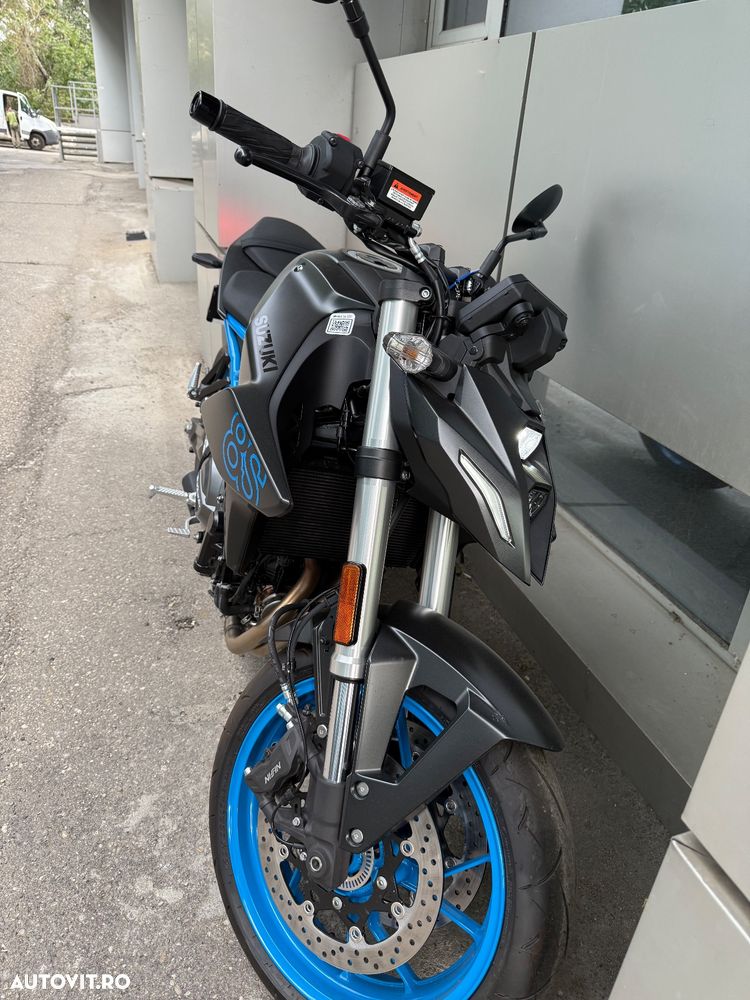 Suzuki GSX-8S - 6